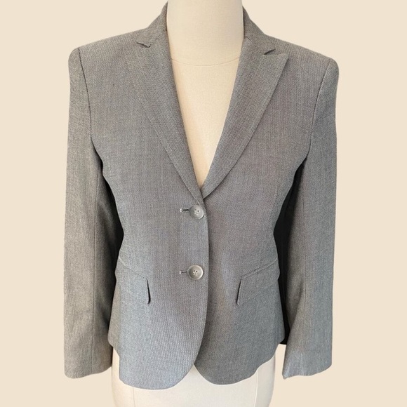 Theory Wool Fitted Blazer In Grey - Picture 7 of 11